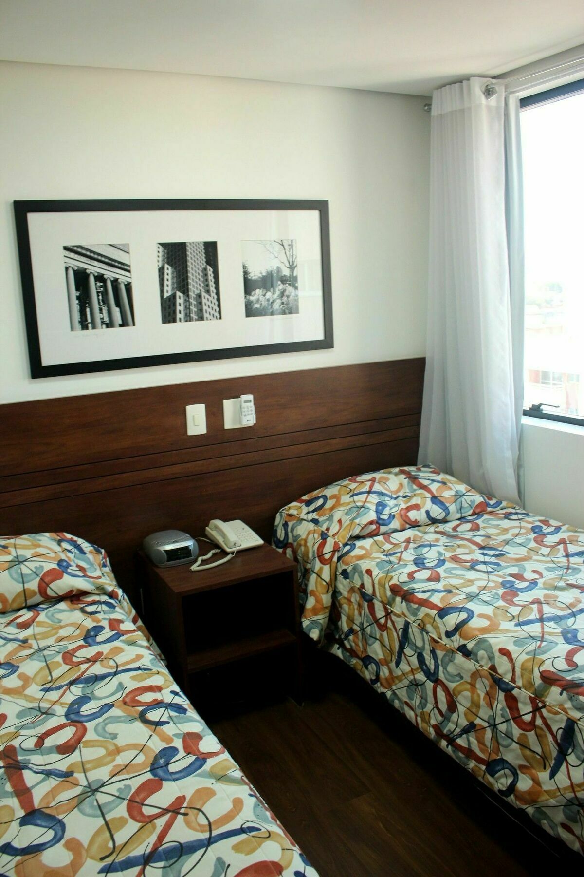 Hotel Twin Towers 4*